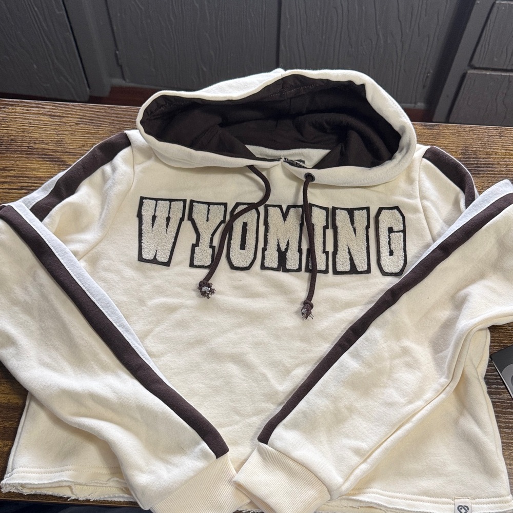 Colosseum Cream and Brown Wyoming Hoodie
